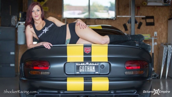 Skyler Baggett for ShockerRacingGirls with a Viper Photos by Octane Empire_5