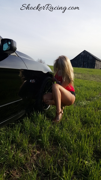 Jennifer Combs with her Ford Mustang GT_4