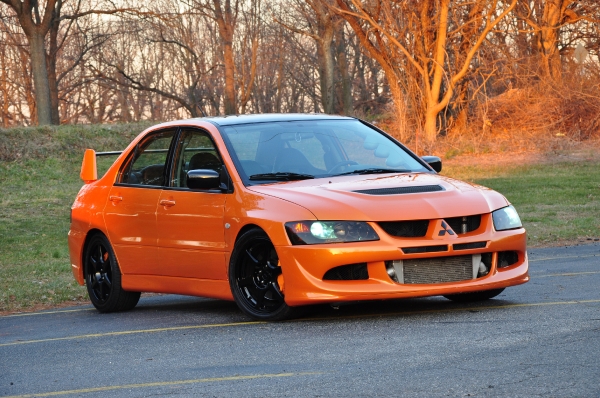 EVO 9 Mitsubishi оранжевый