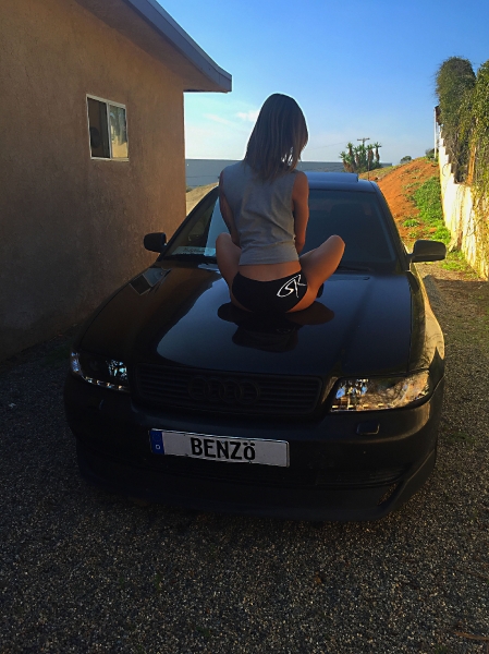 Zelanna Sessions with her Audi A4