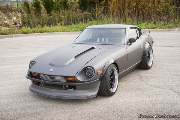 Chloe Harris with a 1976 Datsun 280Z_10