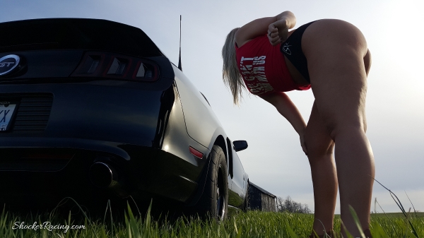 Jennifer Combs with her Ford Mustang GT_8