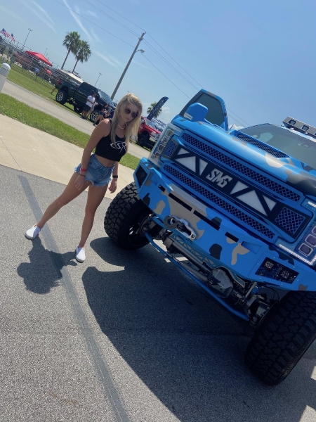 Liv Grace joins the ShockerRacing Girls_1