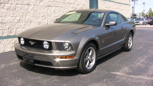 For Sale 2005 Ford Mustang GT_1