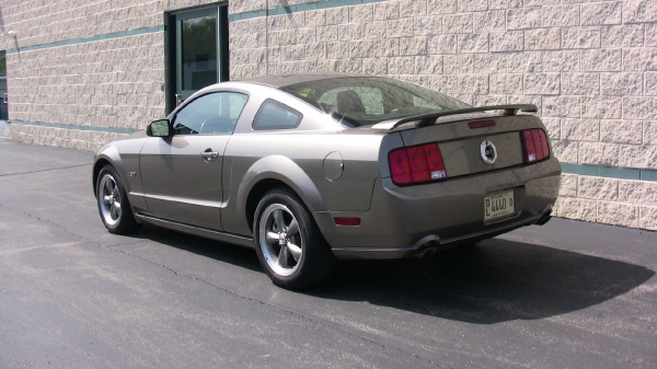For Sale 2005 Ford Mustang GT_3