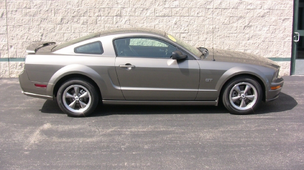 For Sale 2005 Ford Mustang GT_6