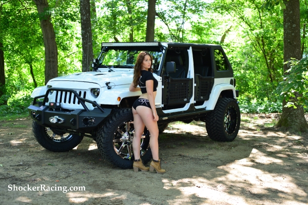 Bex Russ for ShockerRacingGirls with a pair of Jeeps_7