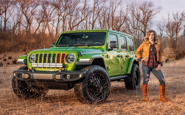 Jeep Girls - Kim, Kelsey Jackson, and Cora Nakos