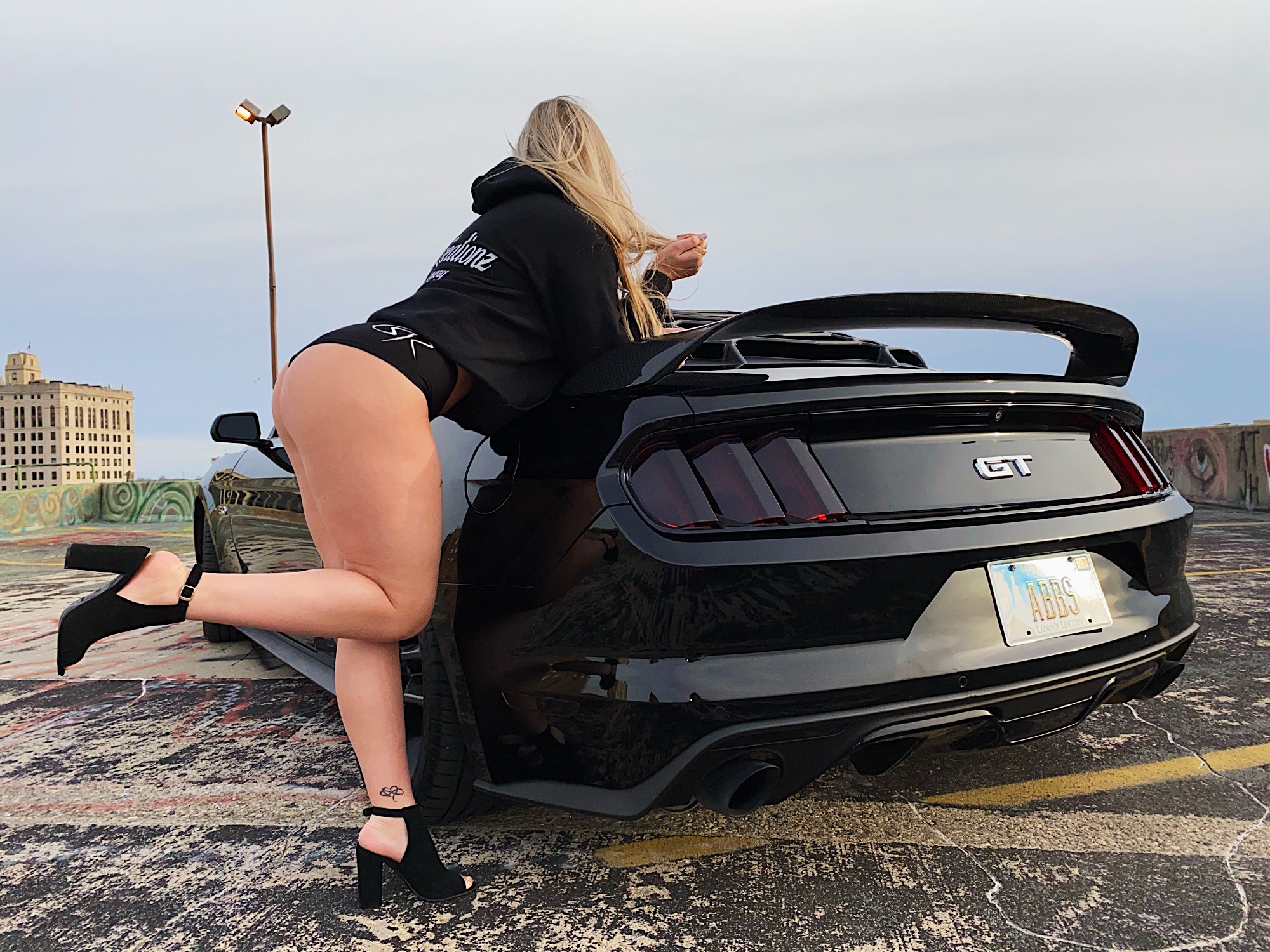 Woman driven onlyfans pics